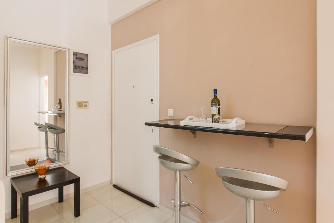 Central Apartment at Plaka 1 bed for 2 pers Athena Bagian luar foto